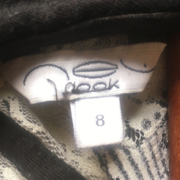 Lace Sleeveless Top - Picture 6 of 6